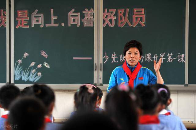 视频二区三区国产情侣在线